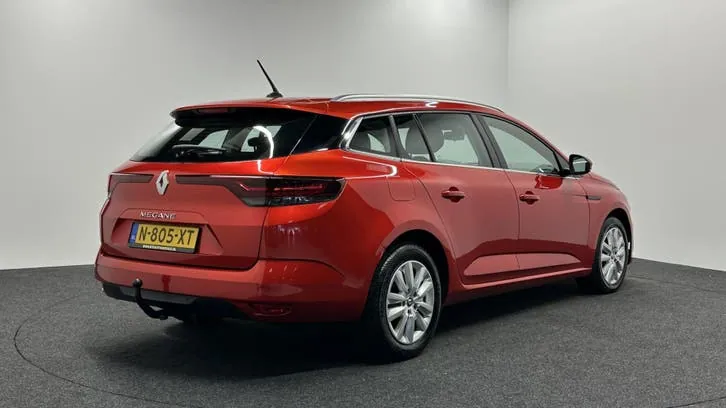 Renault Megane 2022 photo 2