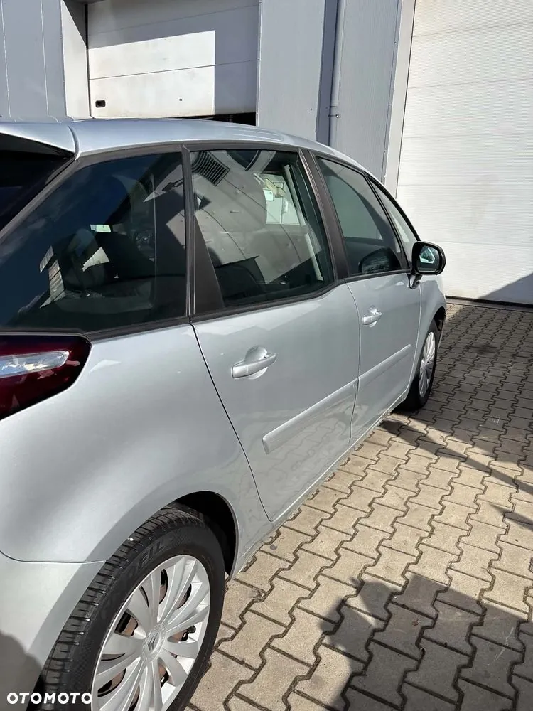 Citroen C4 Picasso 2011 photo 5