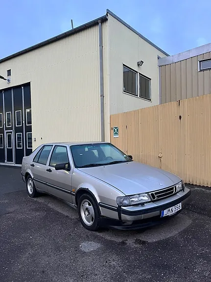 Saab 9000