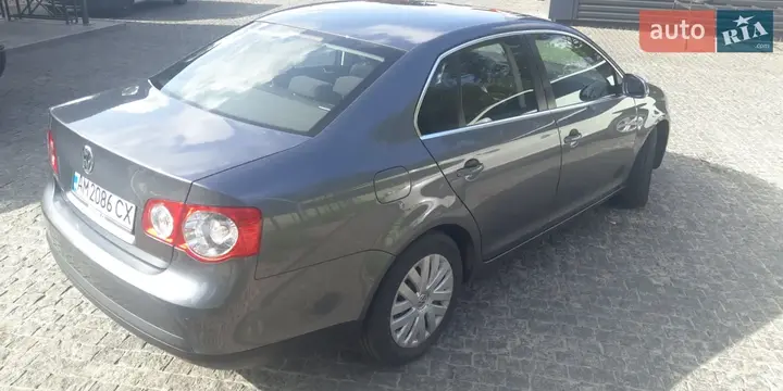 Volkswagen Jetta 2010 photo 5