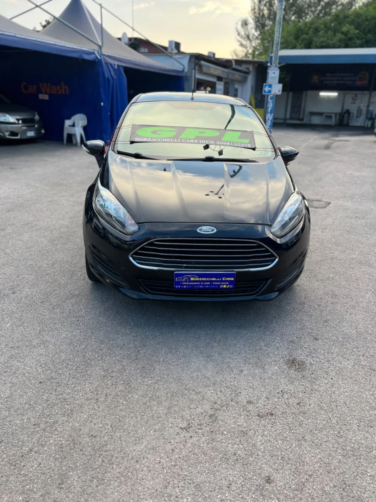 Ford Fiesta 2013 photo 2