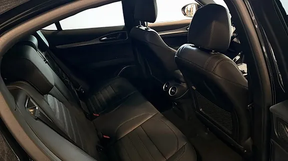 Alfa Romeo Stelvio 2022 photo 5