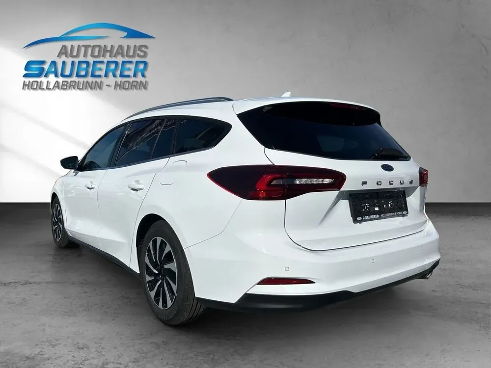Ford Focus 2024 photo 3