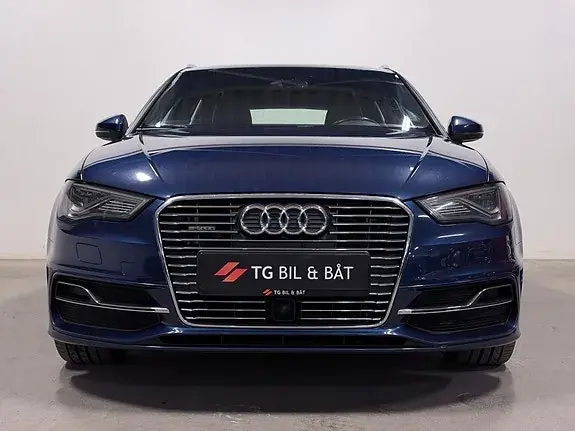 Audi A3 2015 photo 3