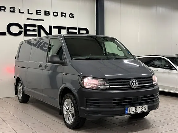 Volkswagen Transporter 2018 photo 5