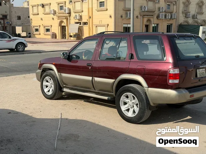 Nissan Pathfinder 2003 photo 2