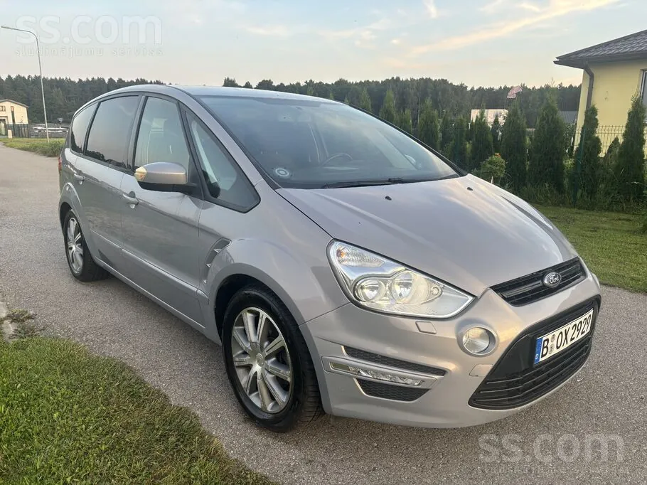 Ford S-Max 2012 photo 3