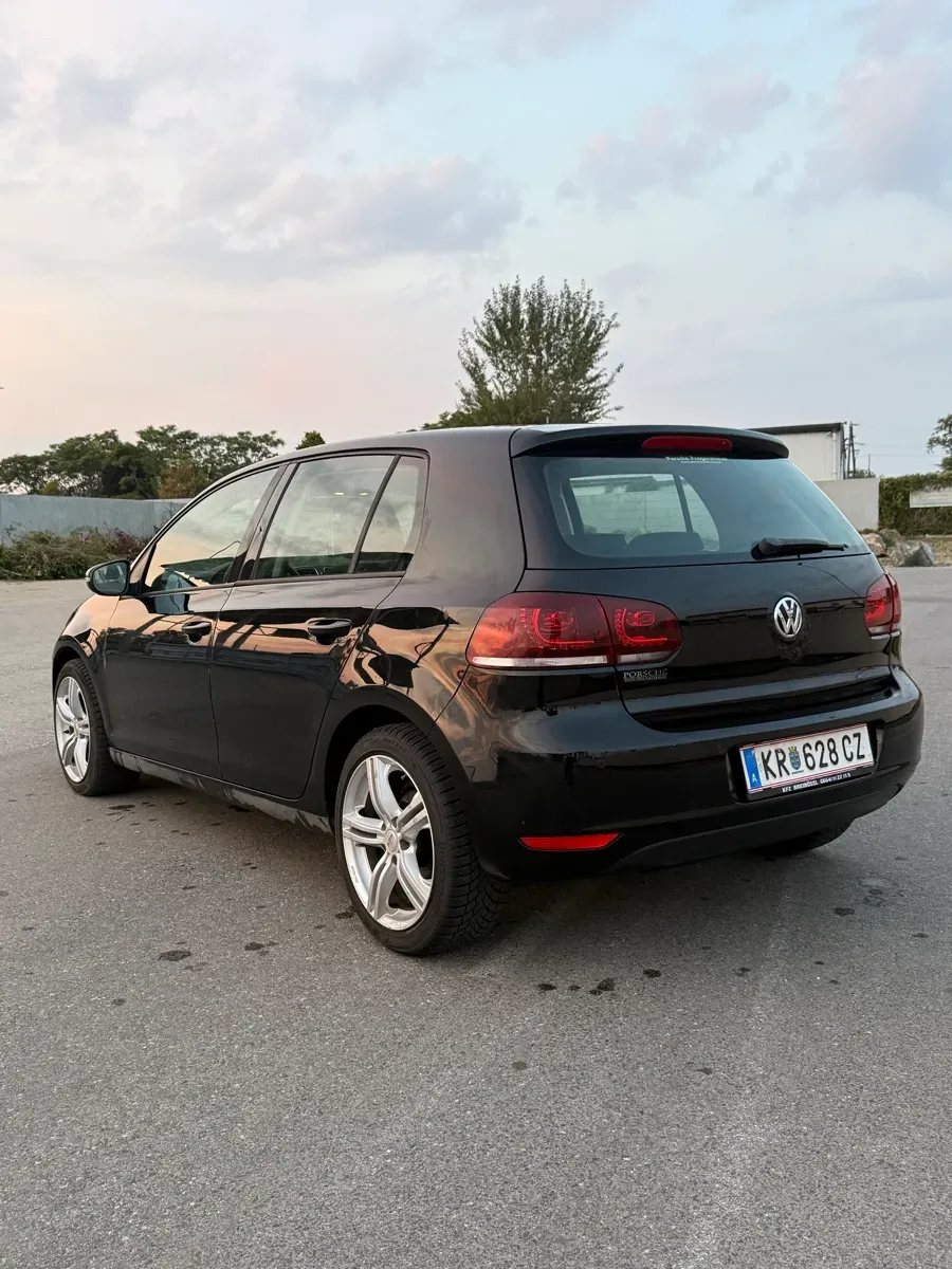 Volkswagen Golf 2009 photo 2