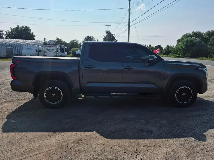 Toyota Tundra 2024 photo 3