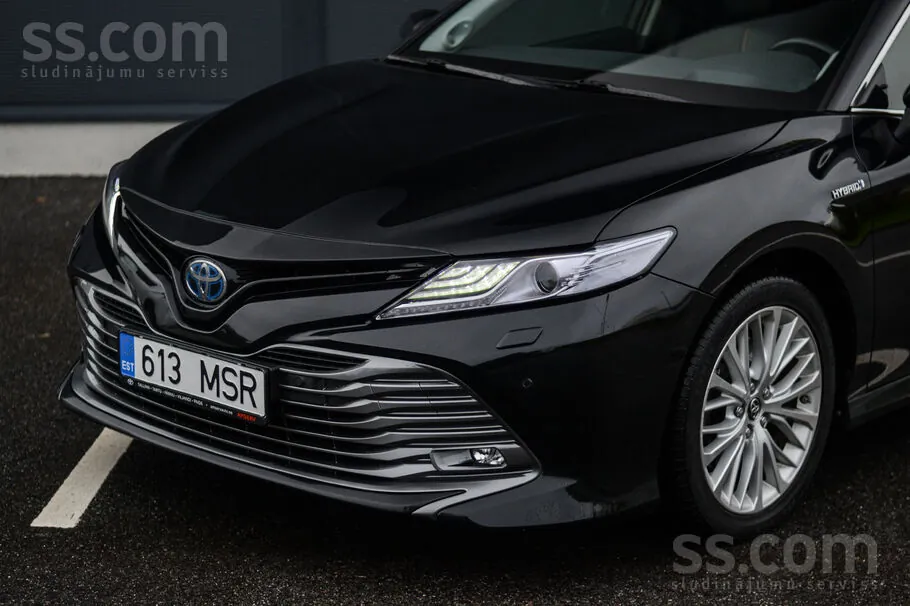 Toyota Camry 2019 photo 3