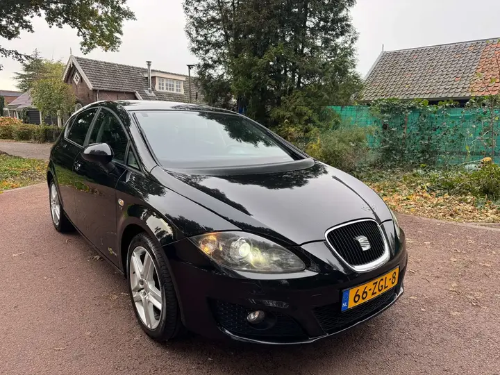 Seat Leon 2013 photo 3