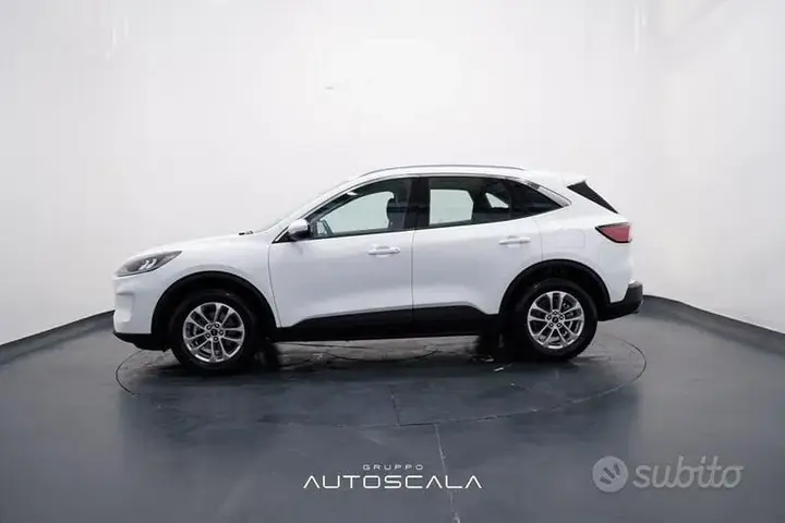 Ford Kuga 2021 photo 3