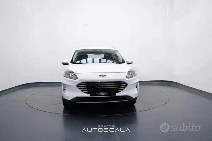 Ford Kuga 2021 photo 2