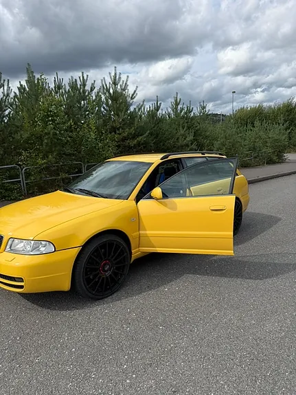 Audi S4 1999 photo 2