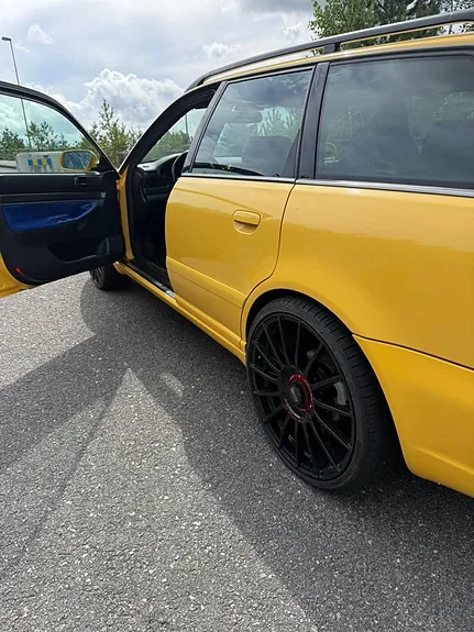 Audi S4 1999 photo 3