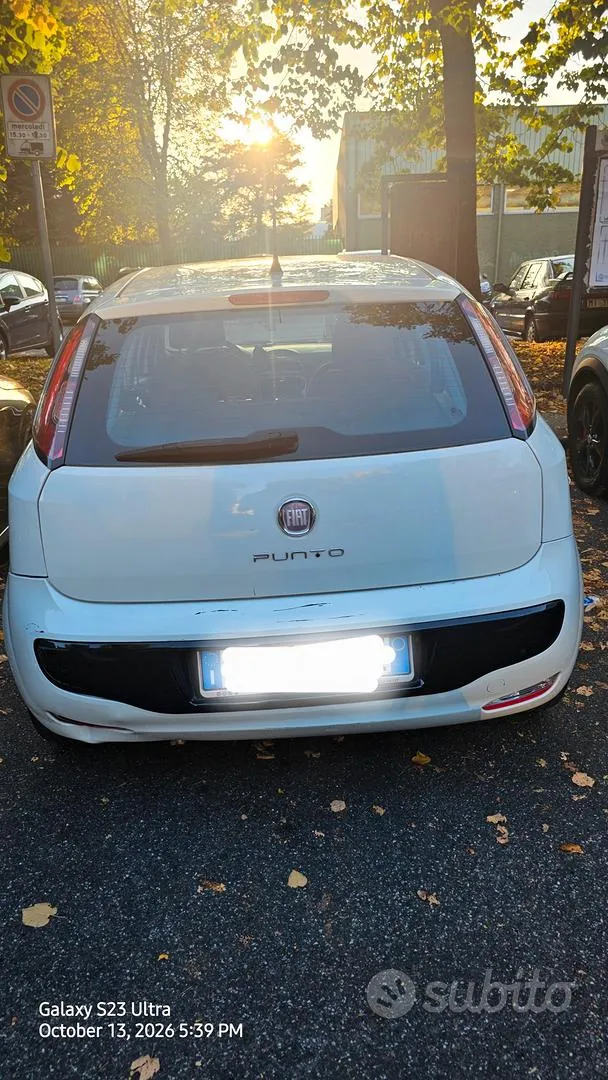 Fiat Punto Evo 2011 photo 3