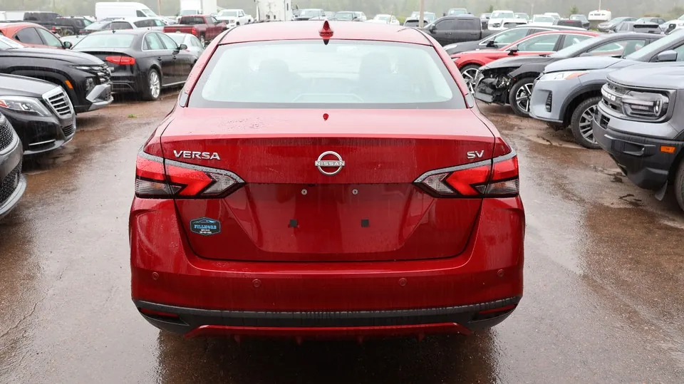 Nissan Versa 2024 photo 5