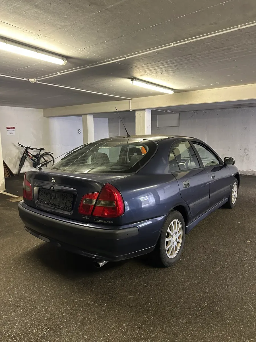 Mitsubishi Carisma 2002 photo 3