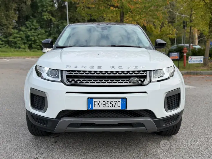 Land Rover Range Rover Evoque 2017 photo 2