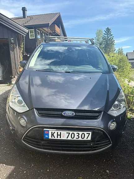 Ford S-Max 2010 photo 2