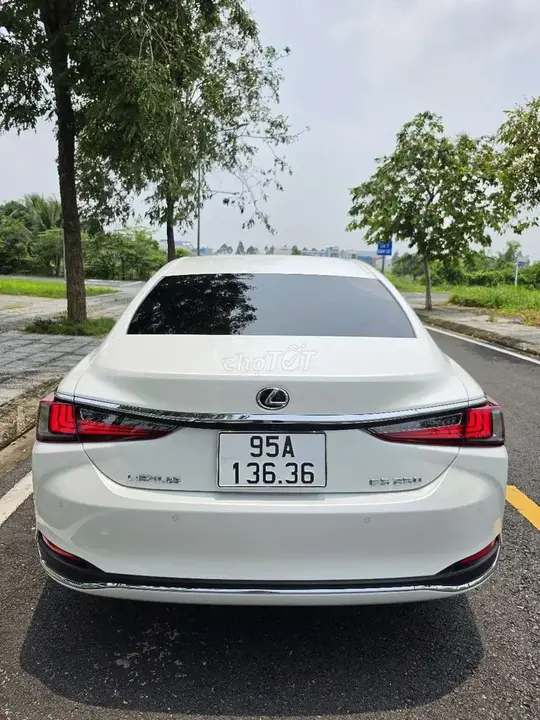 Lexus Es 2025 photo 2