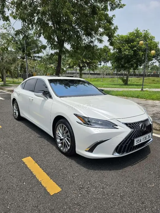 Lexus Es 2025 photo 3