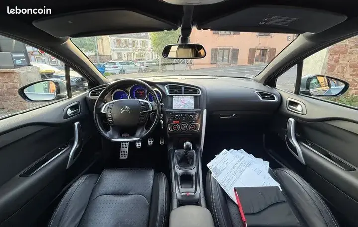 Citroen Ds4 2011 photo 2