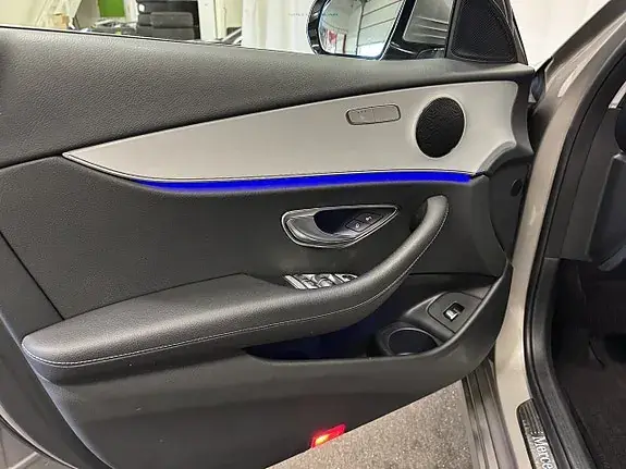 Mercedes-Benz E 300 2021 photo 5