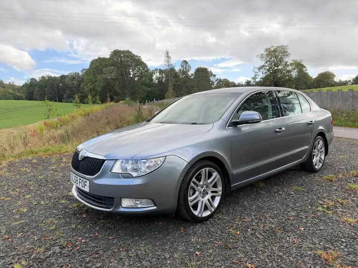 Skoda Superb 2008 photo 3
