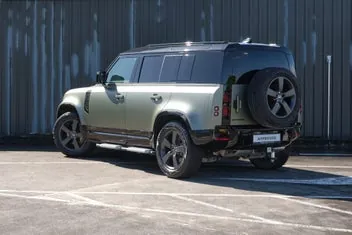 Land Rover Defender 2025 photo 4