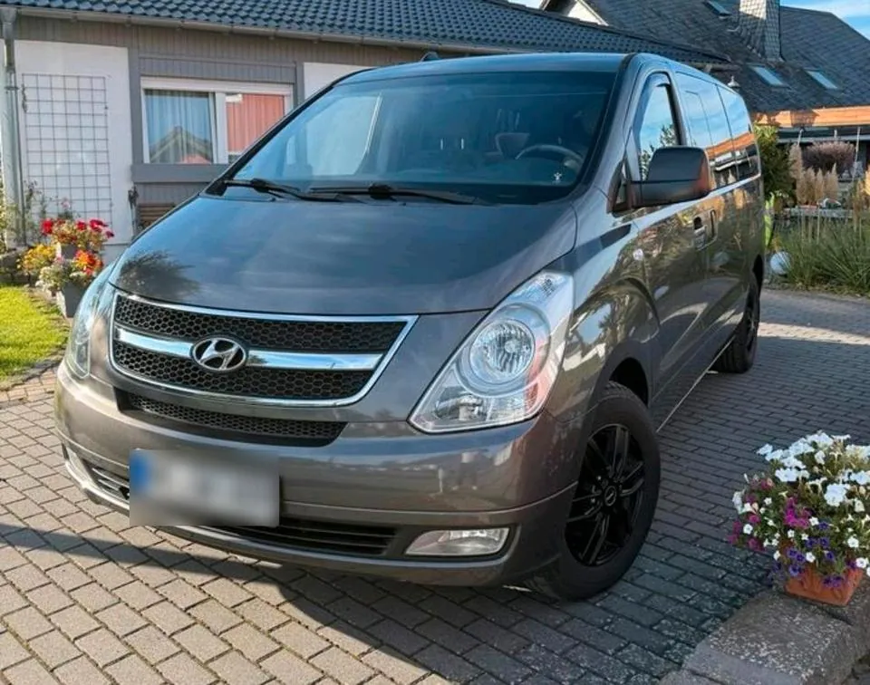 Hyundai H1 Starex
