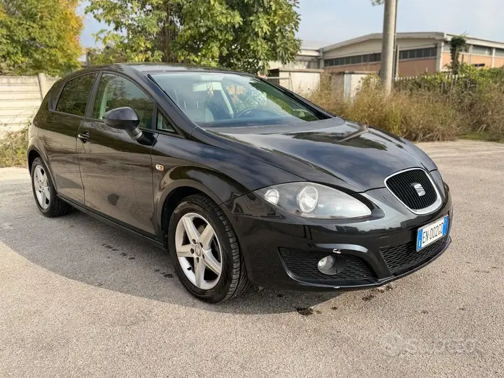 Seat Leon 2012 photo 3