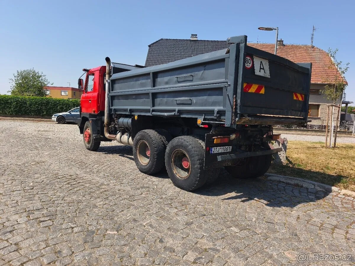 Tatra 815 T2 S3 1990 photo 5