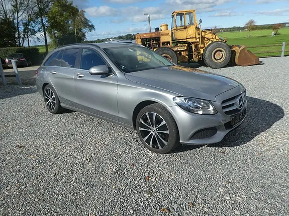Mercedes-Benz C200 2015 photo 3