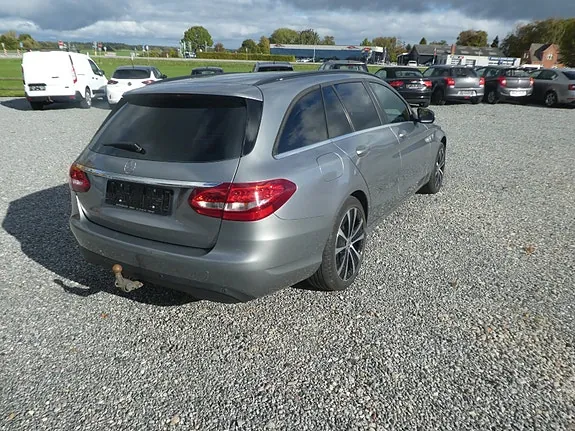 Mercedes-Benz C200 2015 photo 4