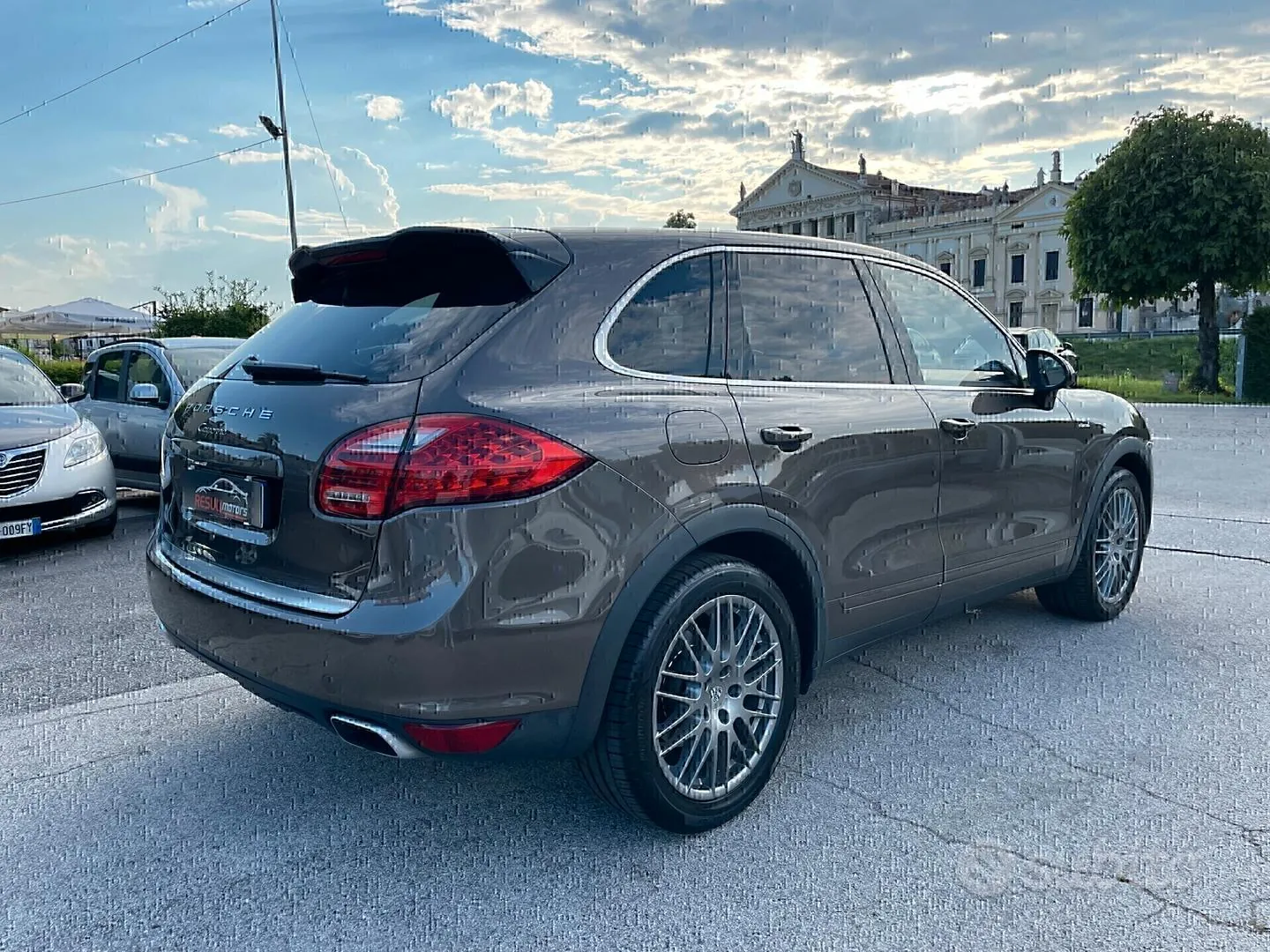 Porsche Cayenne 2011 photo 5