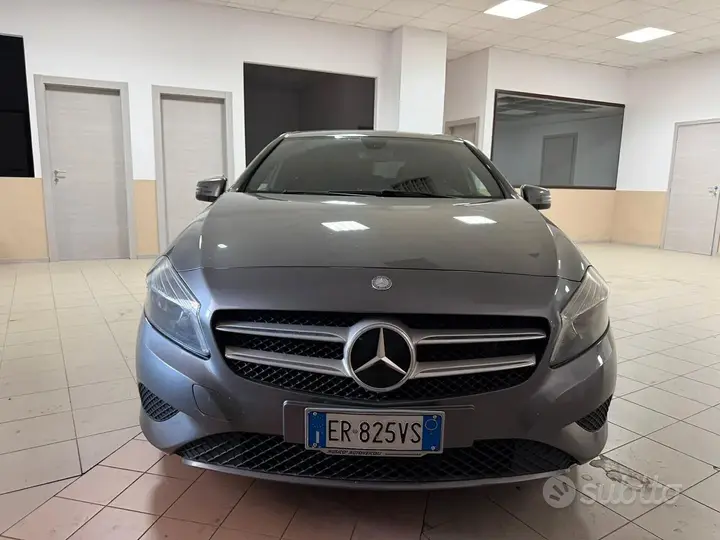 Mercedes-Benz A 180 Cdi 2013 photo 2