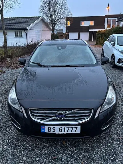 Volvo V60 2013 photo 2