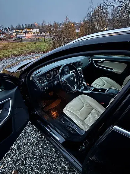 Volvo V60 2013 photo 4