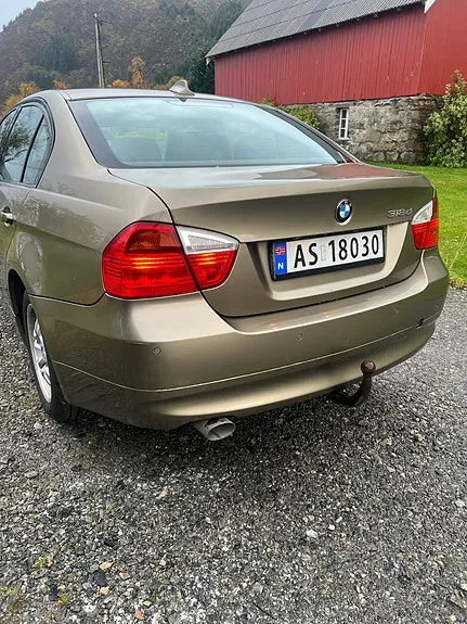 BMW 318D 2007 photo 4