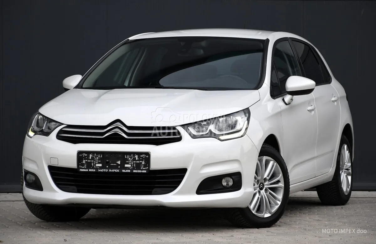 Citroen C4 2015 photo 2