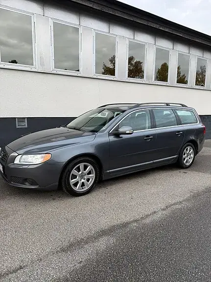 Volvo V70 2011 photo 3