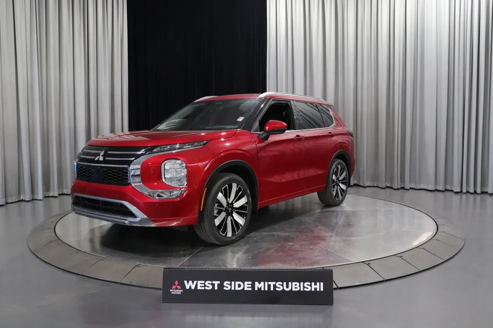 Mitsubishi Outlander 2026 photo 3