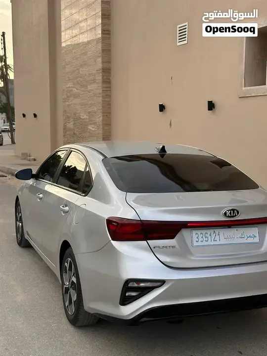Kia Forte 2019 photo 3