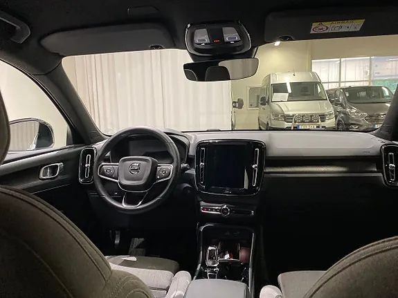 Volvo Ex40 2025 photo 2