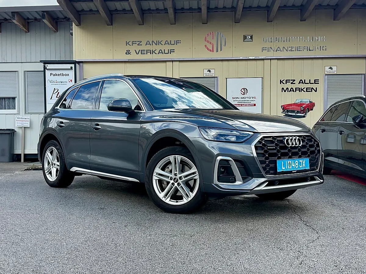 Audi Q5 2022 photo 2