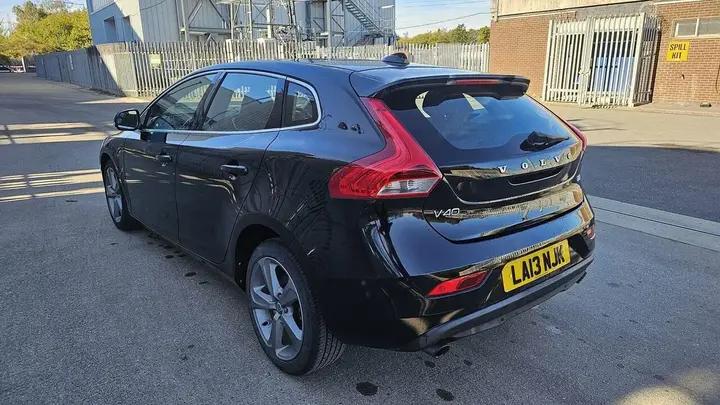 Volvo V40 2013 photo 4