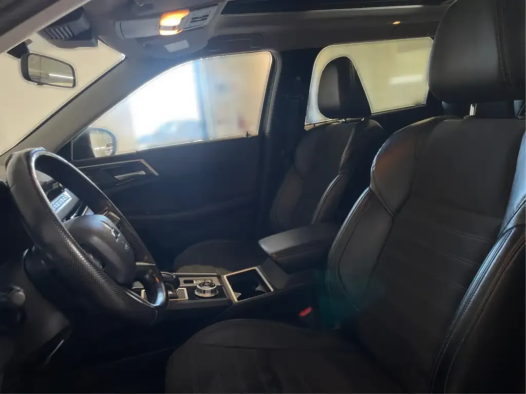 Mitsubishi Outlander 2024 photo 3