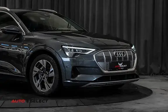 Audi E-Tron 2022 photo 2