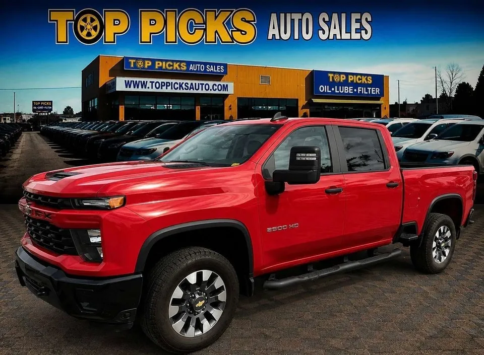 Chevrolet Silverado 2500 2025 photo 2